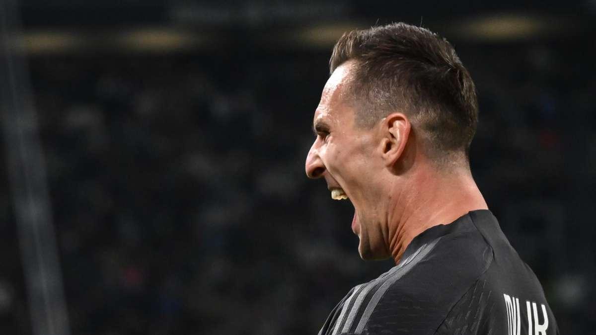 Repubblica - Milik alternativa preziosa per la Juve 