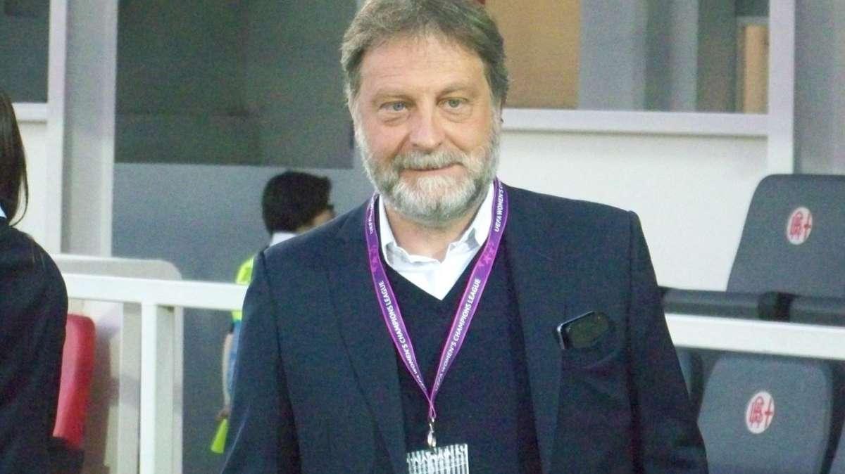 ESCLUSIVA TJ - Vesseur (Sportnieuws.nl) su Bakker: "Non sappiamo nulla dell'accostamento, ma ottima scelta se la Juventus giocherà offensivamente. Sul mancato rinnovo con l'Ajax..."