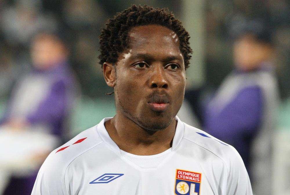 Juve, Arsenal e Tottenham su Makoun dell'Olympique Lione