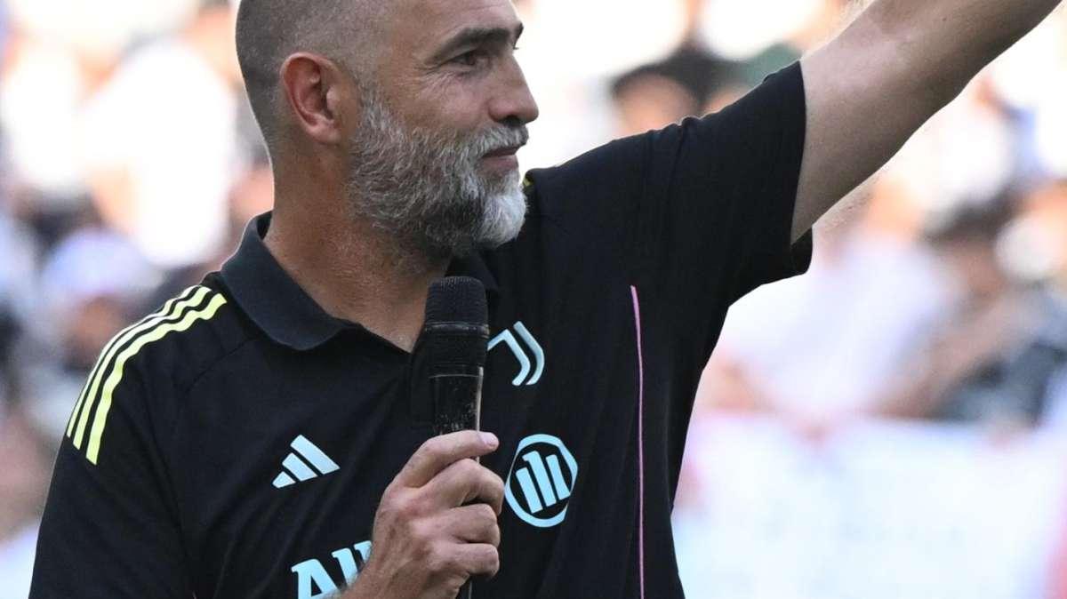 TUDOR in conferenza: “Mi sono piaciute tante cose. Gatti? Solo crampi. Vlahovic mi è piaciuto, è un giocatore della Juventus. Su David…”