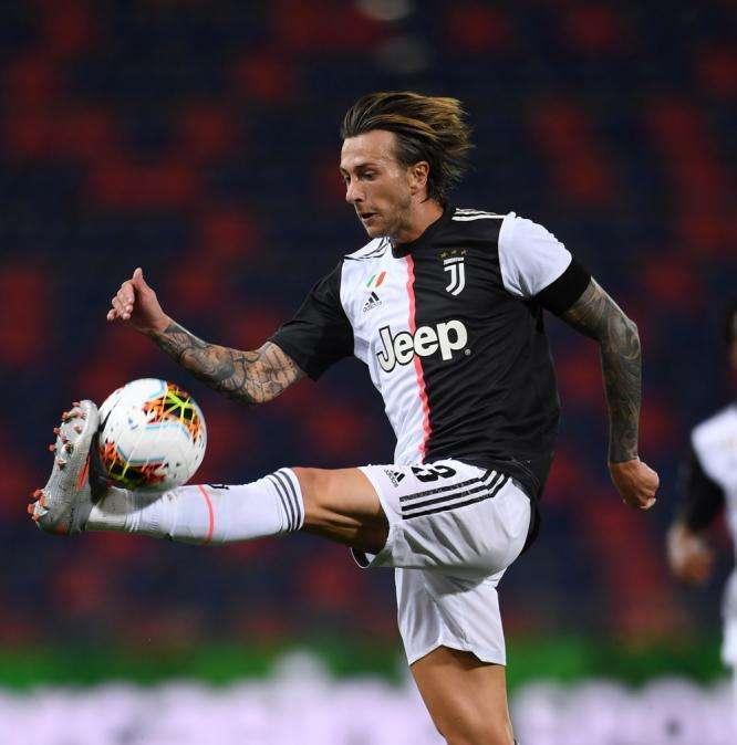 Sky - Scambio Milik-Bernardeschi, Juve e Napoli cercano l'accordo