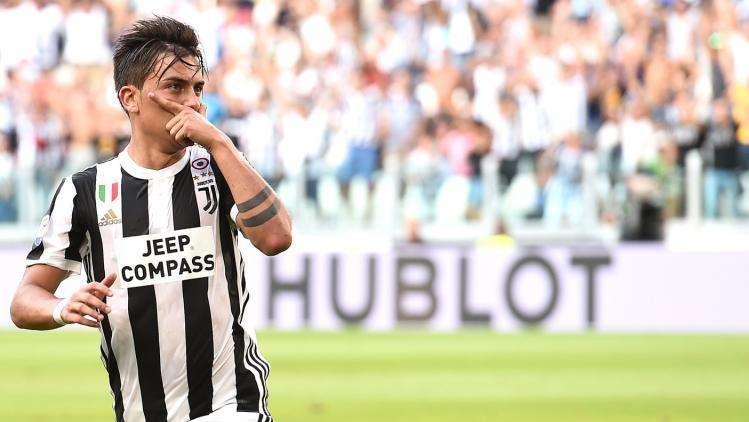 ESCLUSIVA TJ - Gianfranco Zigoni: "9 squadre su 10 avrebbero perso col Genoa. Dybala alla pari con Messi e Ronaldo. Var? Ha ragione Buffon. Così diventa calcio per signorine"