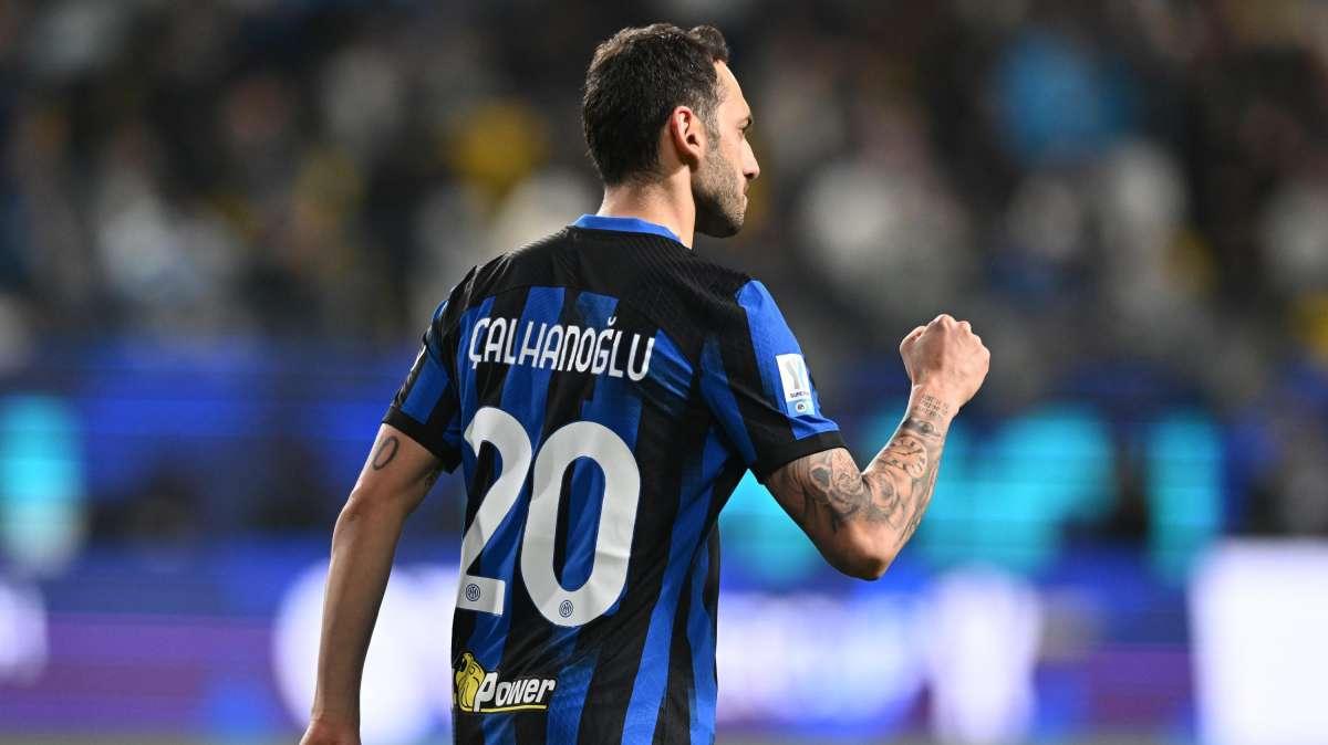La Juve teme il rigorino per Calhanoglu e Irrati che se sbaglia lo fa ritirare 