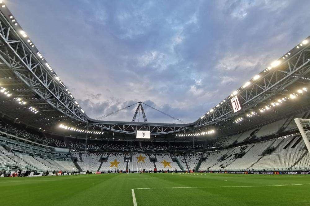 IL QUINTO ELEMENTO - DAL MURO AL DYBALDO, BASTAVA UNA COSA PER AVERE UNO SPETTACOLO MIGLIORE 