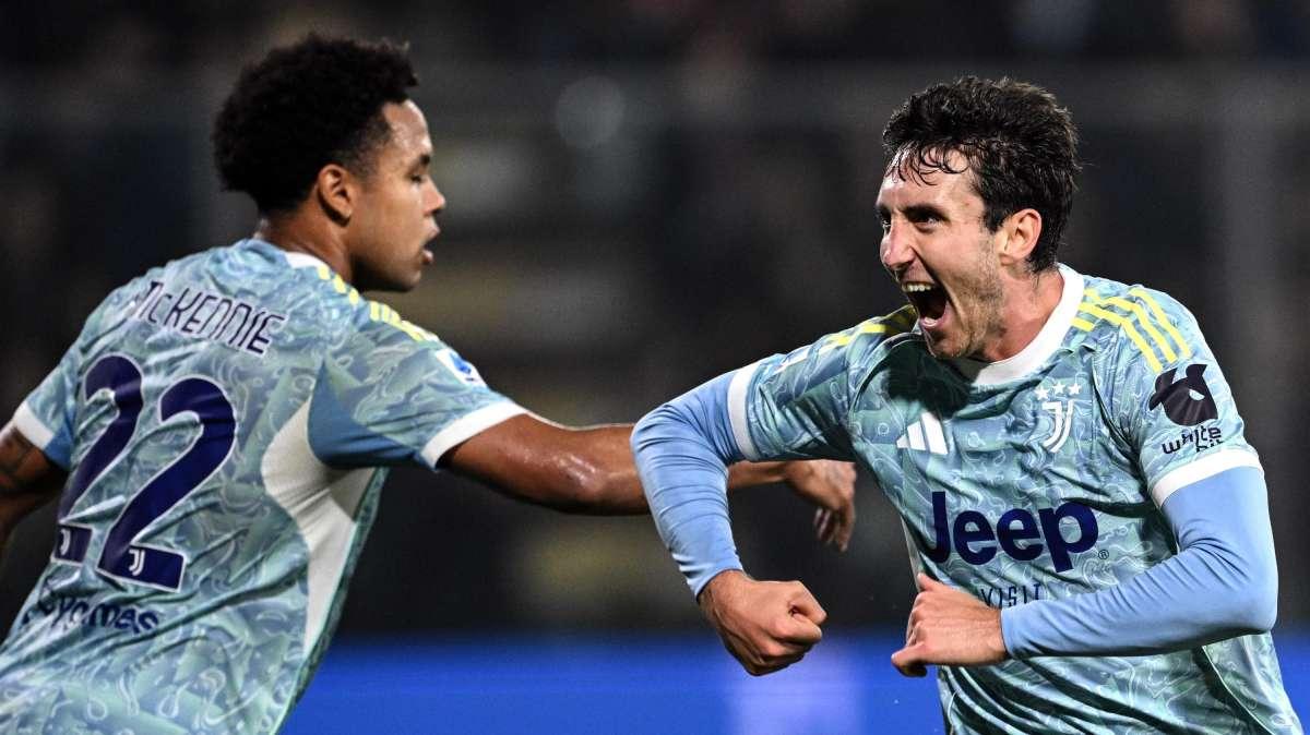 Ma nessuno li aveva visti? Il rendimento sorprendente di Kostić e Cambiaso nella Juventus