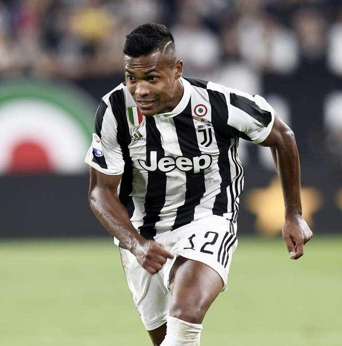 Il City mette da parte Alex Sandro? Inglesi su Bertrand