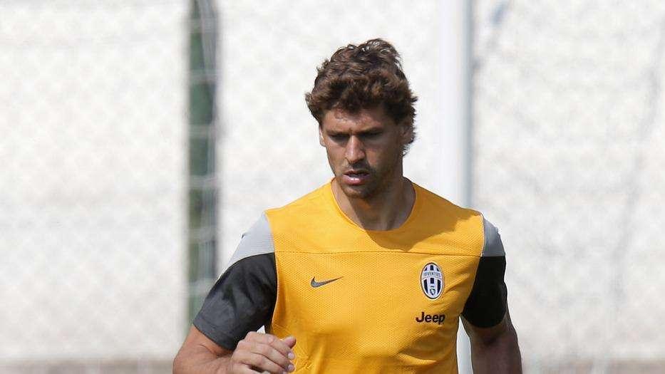 LIVE CHATILLON - Prima partitella al "Brunod", Mitra-Matri show: doppietta (e due reti annullate). In gol anche Vidal e Llorente. Bene Tevez. Al mattino duro lavoro atletico (FOTO)