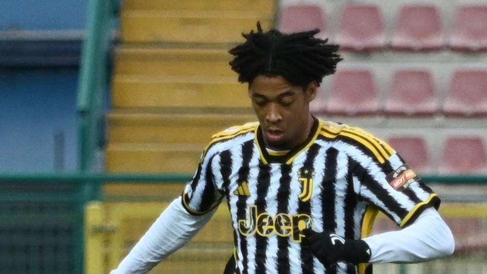 Comenencia saluta la Juventus: "Via dopo due stagioni indimenticabili, per sempre grato"