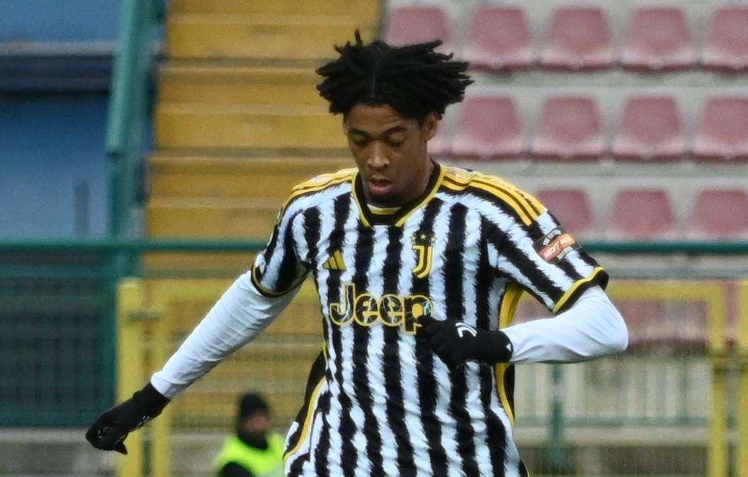 Gazzetta - Cesena, affare con la Juventus: Comenencia a un passo