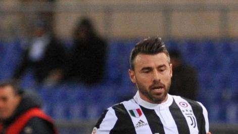 LIVE TJ - BARZAGLI: "Vincere sabato fondamentale anche per la Champions. Bonucci? Dopo saluti ci daremo battaglia. E su Dybala..."