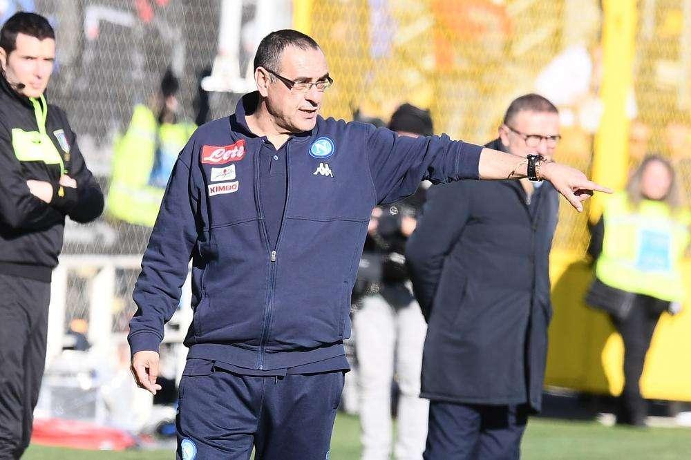 Sarri  comincia a piangere: “Juventus in campo 9 volte consecutive dopo di noi? E' una cosa che non esiste, una cazzata clamorosa”