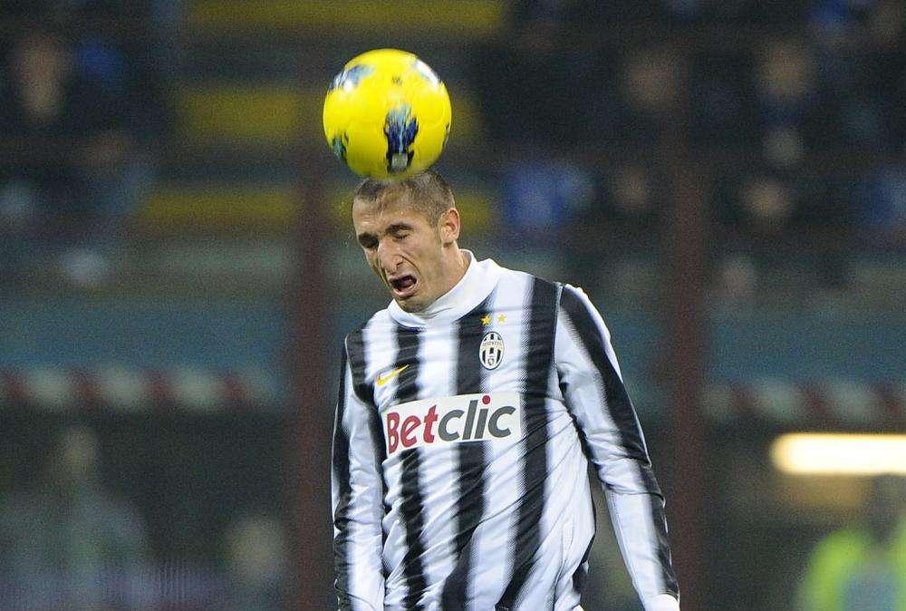 Osservatorio Calcio Italiano - Serie A: Juve squadra più pericolosa. Al Milan il maggior possesso palla. Chiellini miglior difensore. Pirlo primeggia a centrocampo