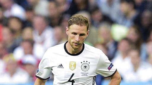 Sky - Howedes solo in prestito con diritto di riscatto, e il giocatore ha già comunicato l'addio allo Schalke