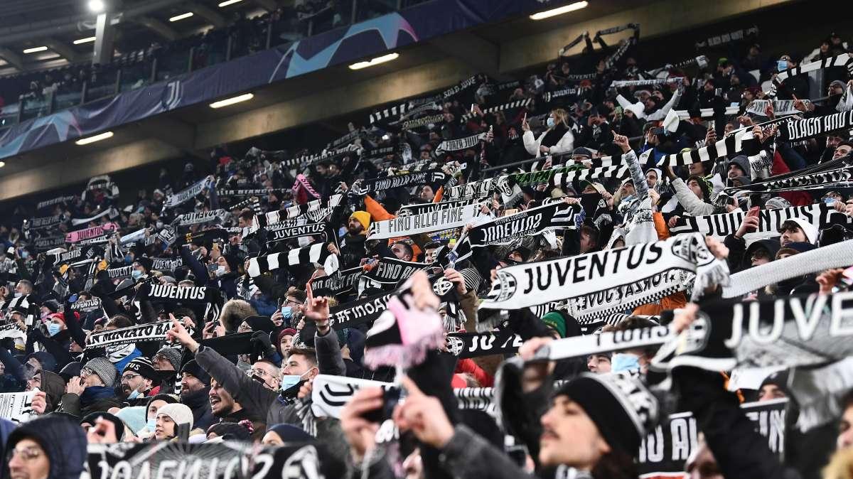 La Curva Sud annuncia: "Oggi, dopo quattro anni, finalmente torniamo nella nostra casa"