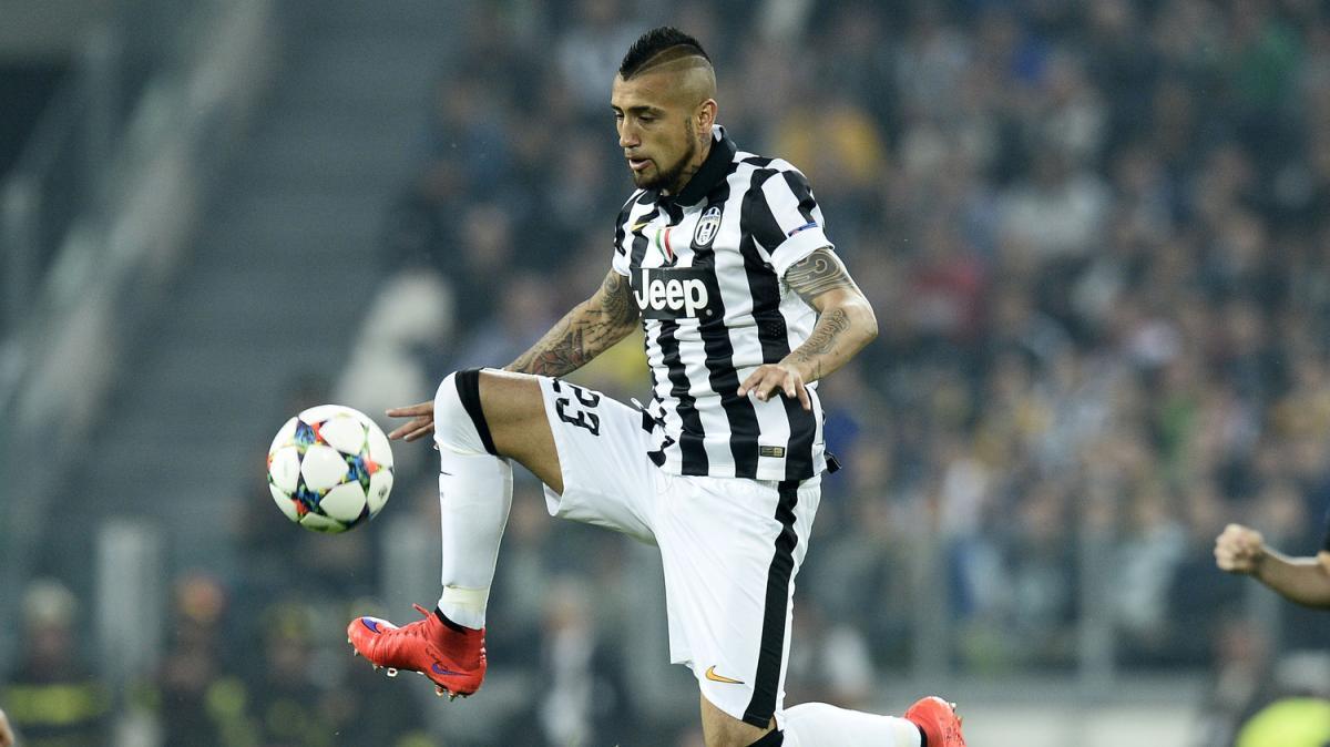 È il compleanno di Arturo Vidal: gli auguri della Juventus 