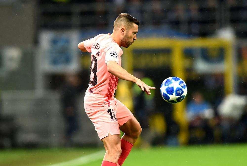 Jordi Alba lontanisimo dalla Juve: il rinnovo con il Barca fino al 2024 è cosa fatta 