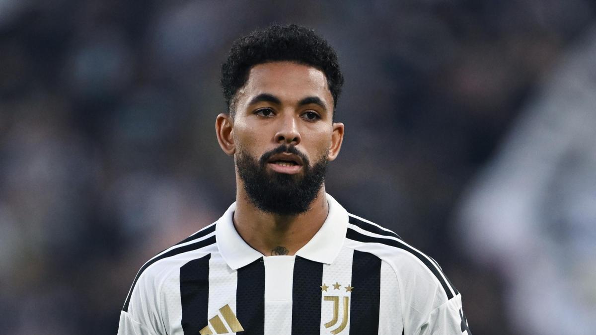 Australia-Brasile, Douglas Luiz partirà dalla panchina: la formazione ufficiale dei verdeoro