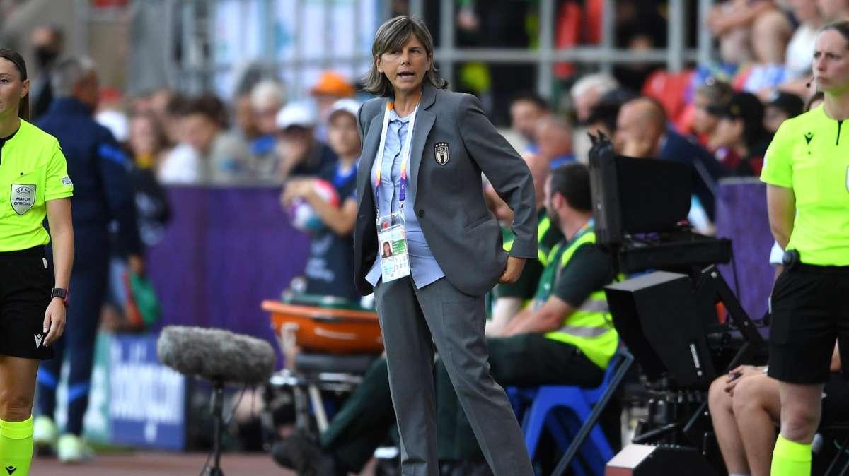 Italia Femminile, Bertolini: "Dobbiamo ripartire con fiducia, ora conta solo vincere le prossime due gare"