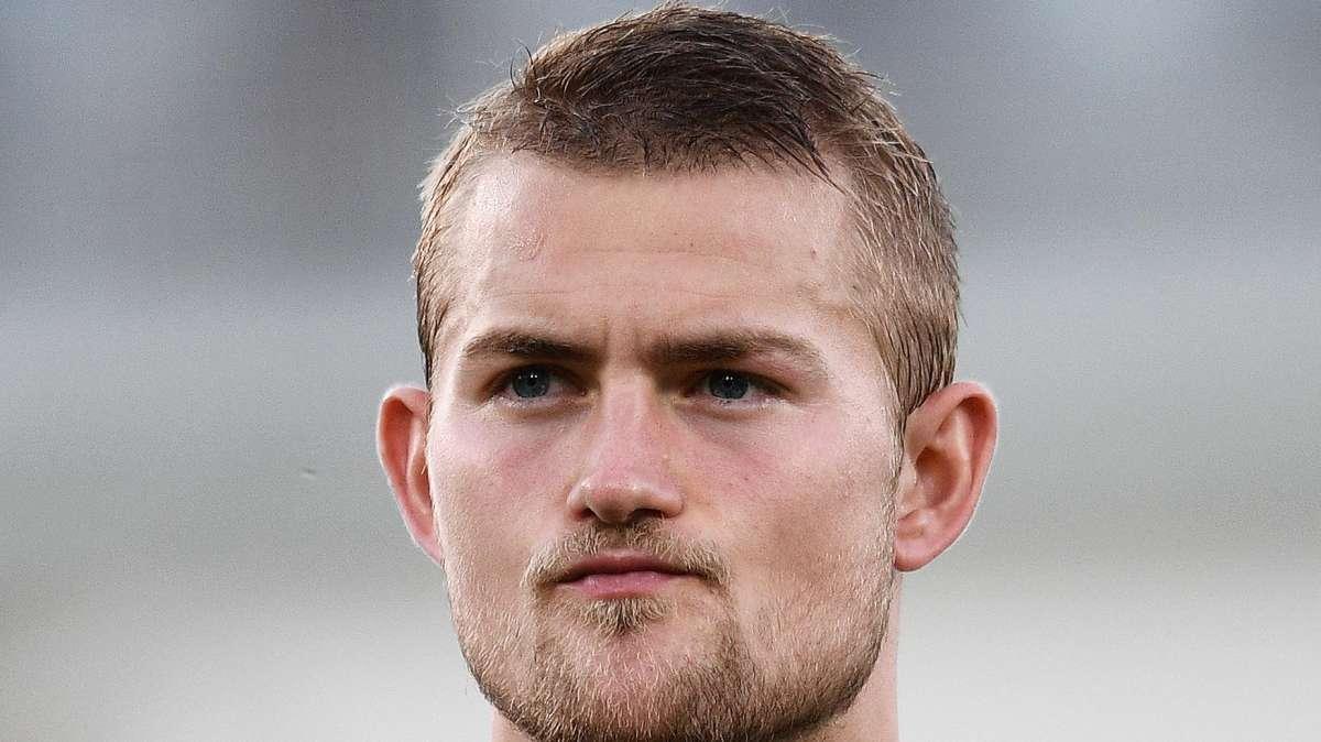 Bayern Monaco, De Ligt in dubbio per un problema alla mano