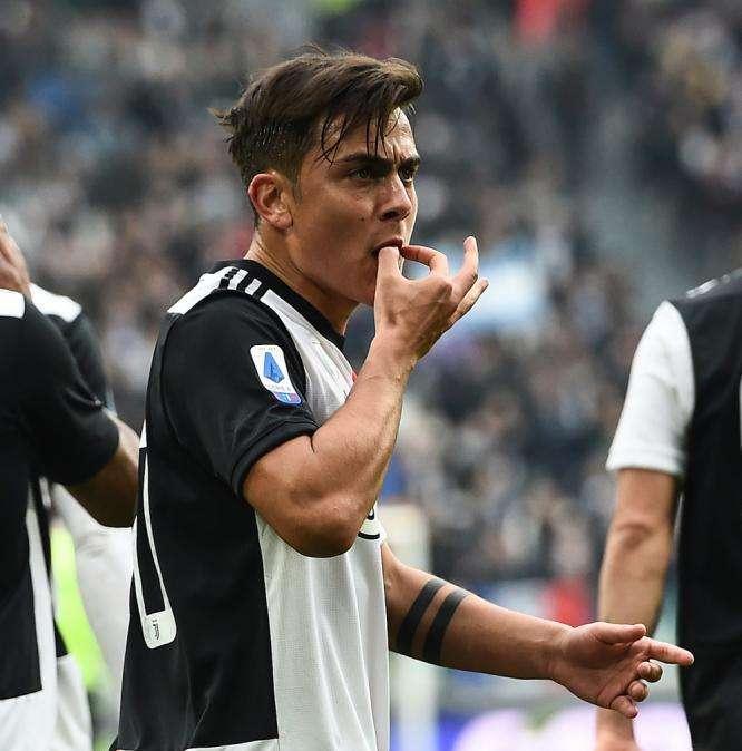 Dalla Spagna: "Anche Dybala si offre al Barcellona. Ma i tifosi non lo vogliono"