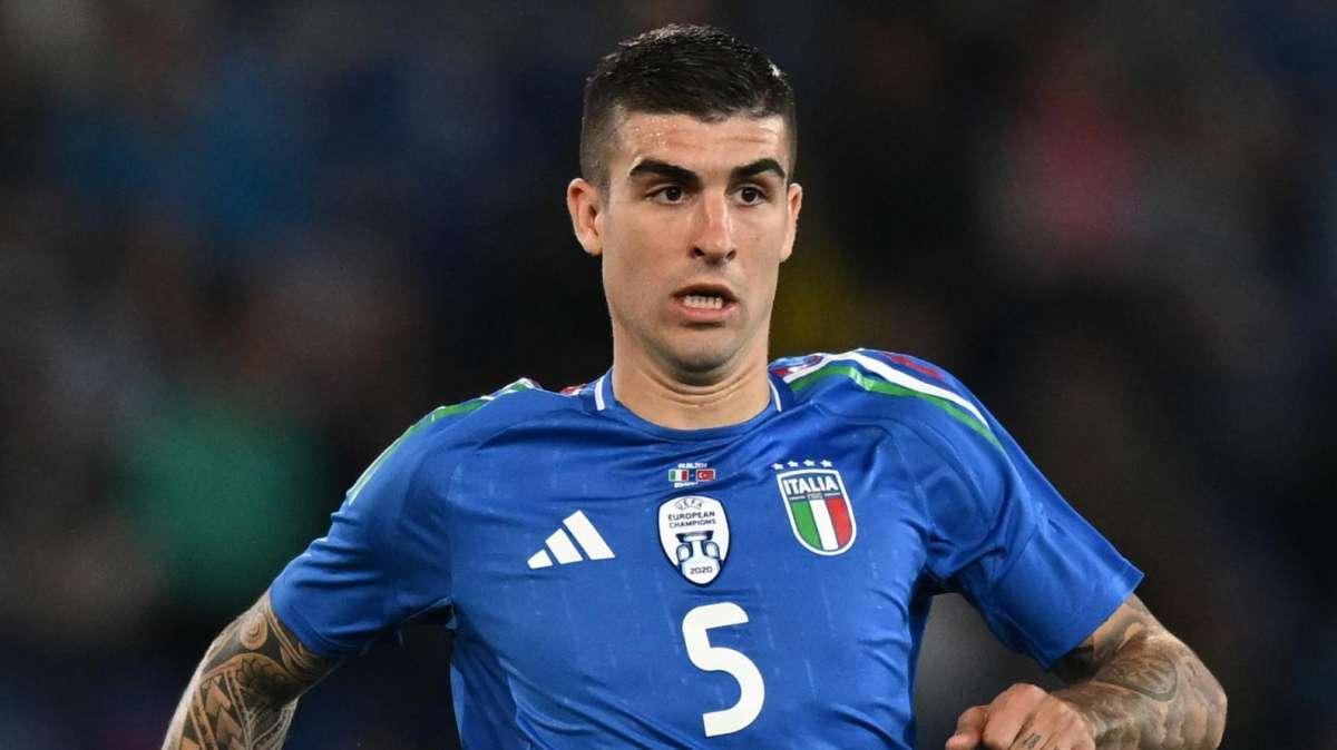 Italia, Mancini: "L'eredità di Bonucci e Chiellini? Bastoni e Calafiori stanno facendo bene, io e Gatti siamo pronti"