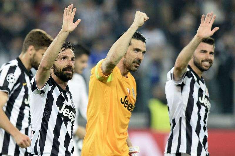 La Stampa - Per Buffon e Khedira tentazione Usa