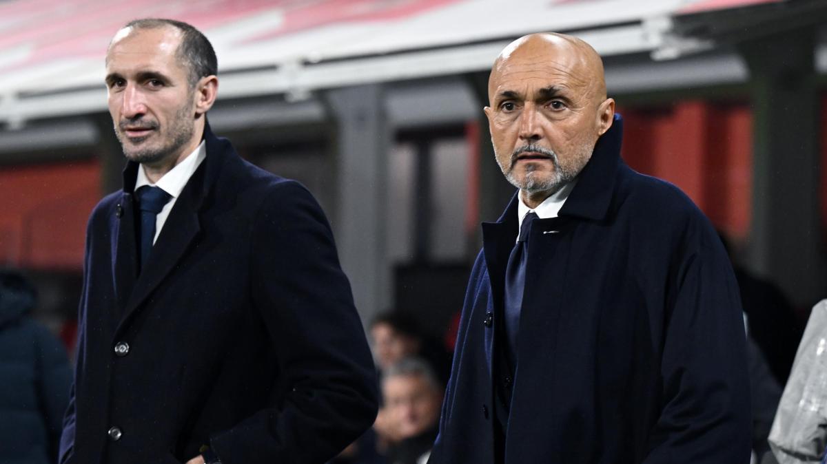Parterre d'eccezione per assistere all'allenamento Juve, ecco chi c'era a bordocampo