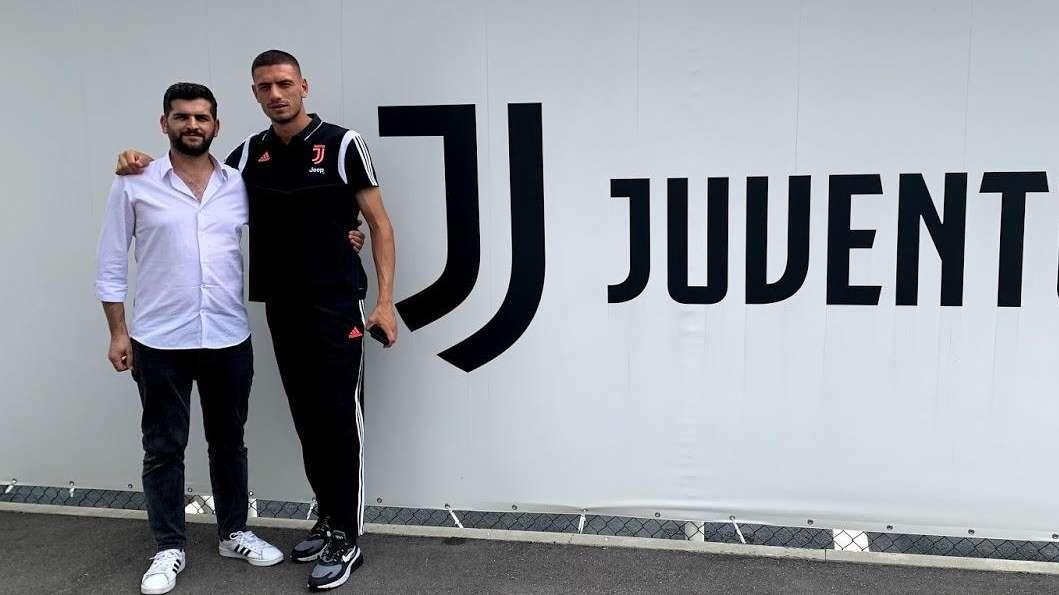 ESCLUSIVA TJ - Çınar (Fanatik) su Demiral: "Lui e de Ligt saranno la coppia più forte di sempre, il Real Madrid tenterà l'assalto in estate. Potrà arrivare a valere 100 milioni. Çalhanoğlu? Buone possibilità che arrivi"