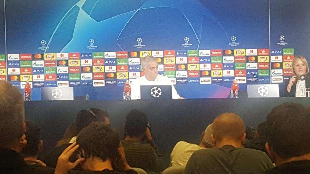 LIVE TJ - MOURINHO: "Le tre dita? Mi hanno insultato per il triplete. Con Pogba buon rapporto". POGBA: "Nessun rimpianto per essere tornato al Manchester. Ronaldo un bene per la Juve"