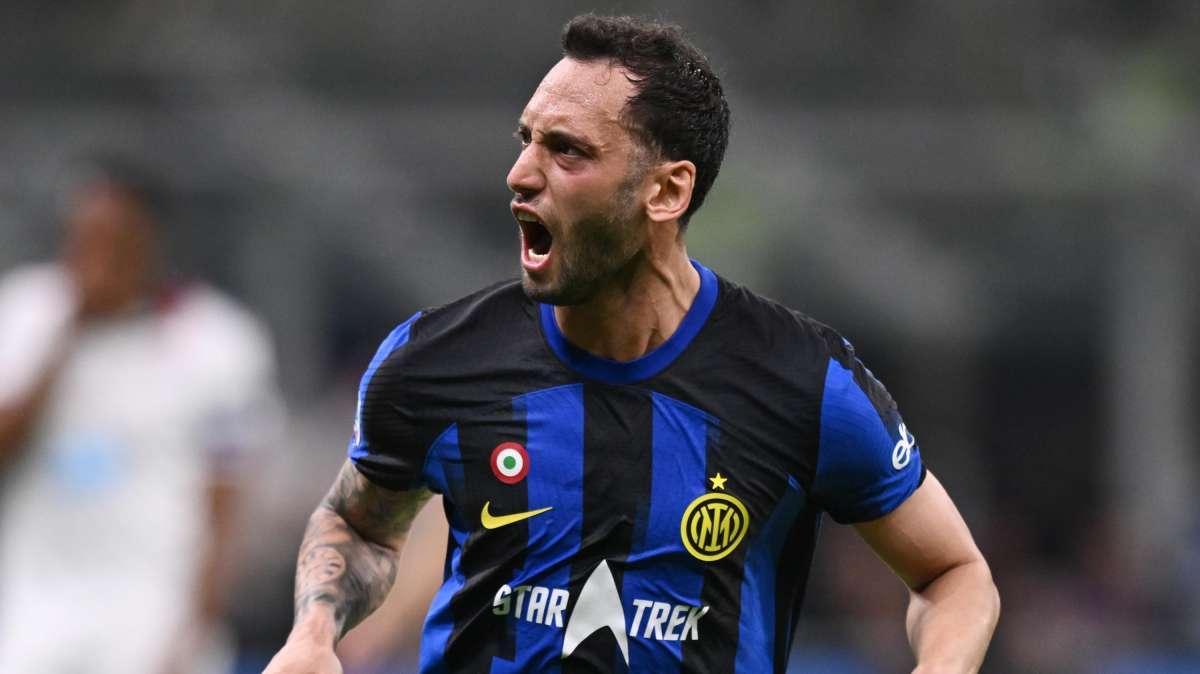 Calhanoglu: "Yildiz candidato al Pallone d'Oro nei prossimi anni? Sì, sono d'accordo con Szczesny"