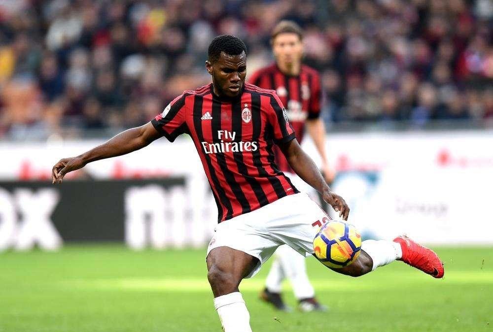 Cagliari-Milan 1-2 al 45'. Doppietta di Kessié 