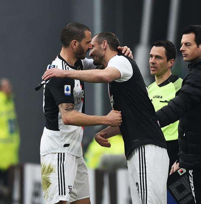 LA BASE ITALIANA APRE LA VIA, JUVE DIVERSA DA BARCELLONA