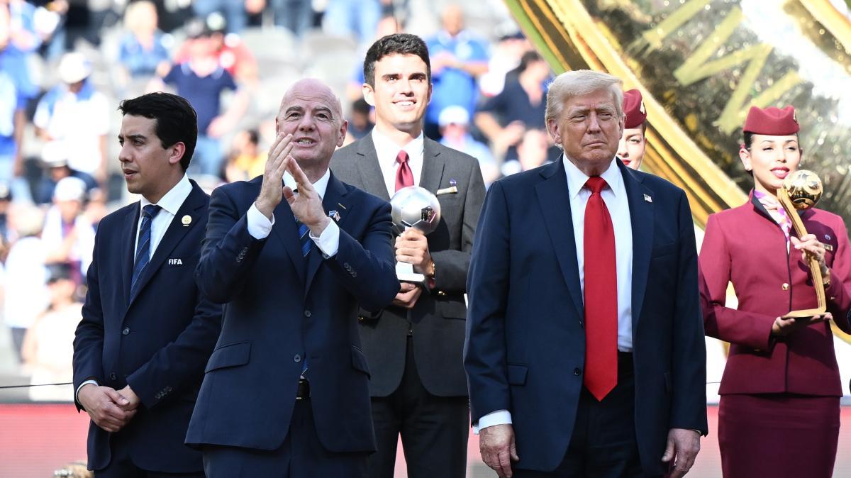Mondiale, lo juventino Gozi: "Infantino maggiordomo di Trump. La Fifa svende credibilità"