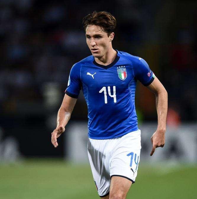 Venerato: "Chiesa? Tutto è possibile con una nuova società. Il giocatore sogna un grande club"