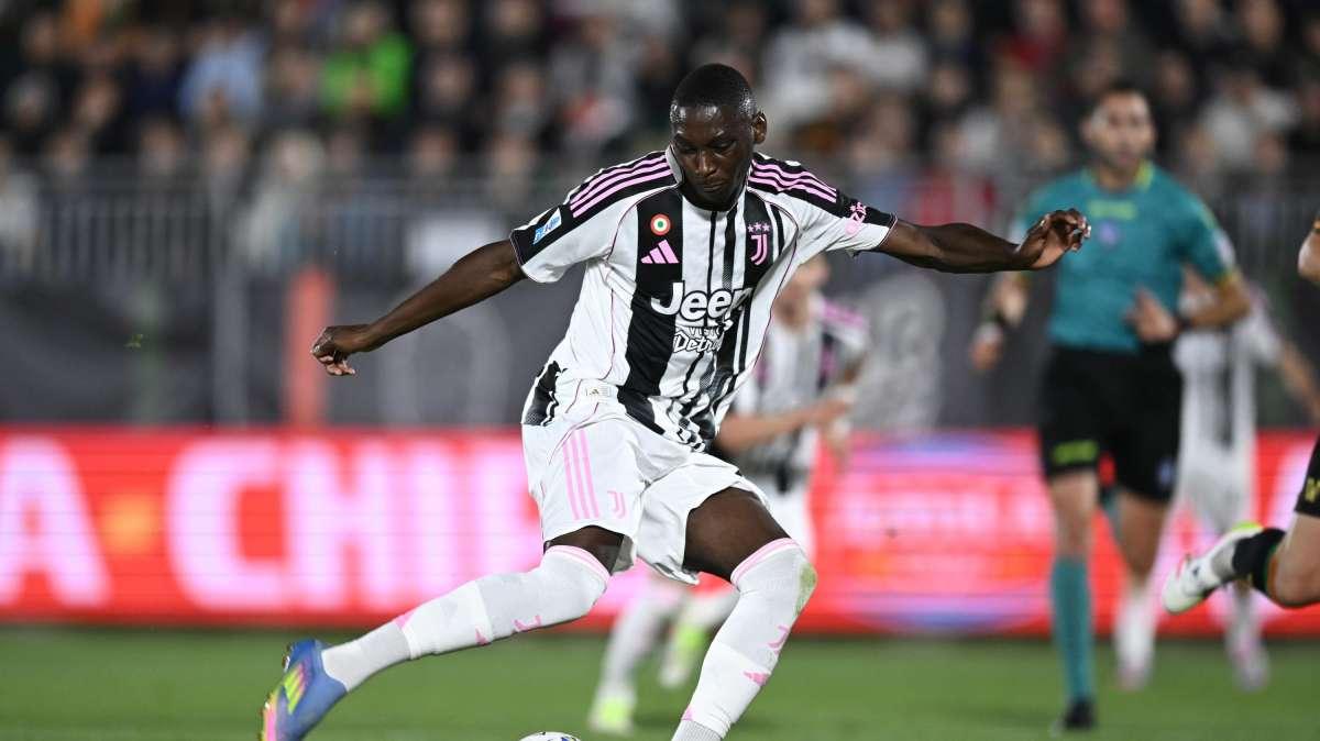 Sportmediaset - Juve, presto i contatti con il PSG per tenere Kolo Muani anche la prossima stagione