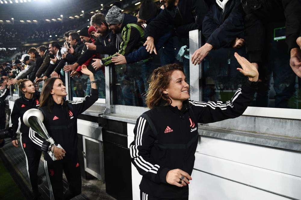 Girelli scherza con Bonansea su Instagram: "Grazie per i due cioccolatini!"