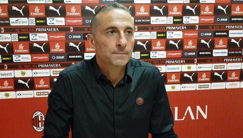 Primavera Milan, il disappunto di mister Lupi: "Non contento per ko con la Juve. Inammissibile prendere questi gol, il rammarico è tantissimo"