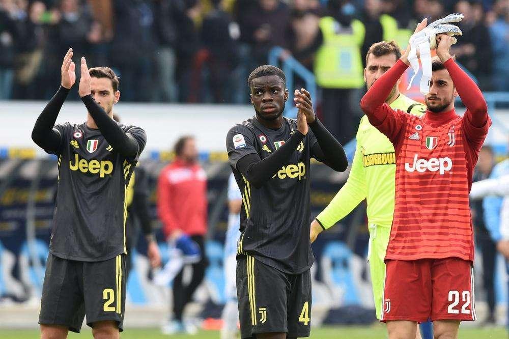 DE SCIGLIO SU INSTAGRAM: “Campioni d’italia“