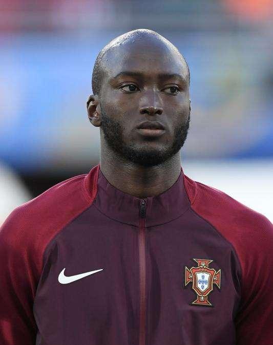 Danilo Pereira piace a Psg e City