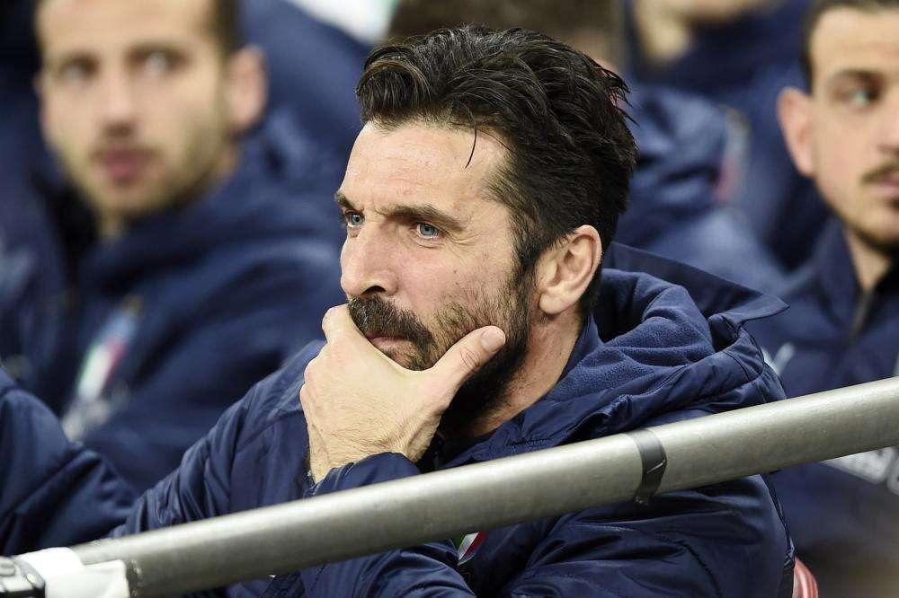Corsera - Per Buffon c’è ancora posto in Champions: 3 turni di stop per gli insulti. Ora può programmare il futuro al PSG