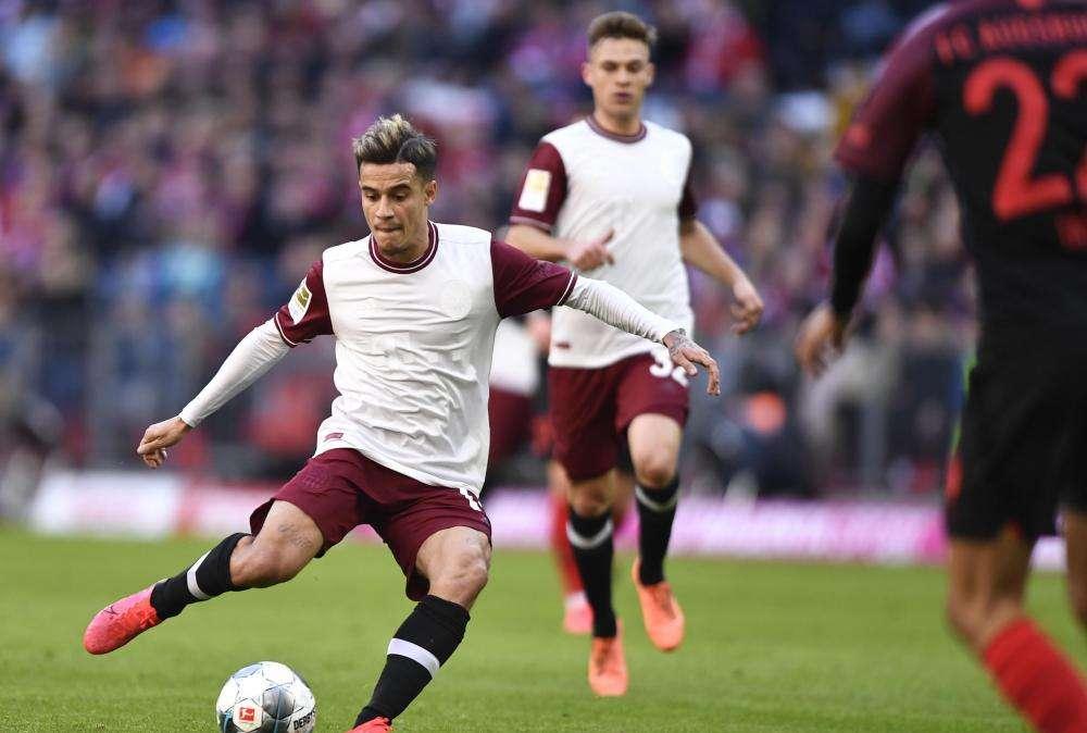 Coutinho in vacanza ad Ischia ospite di Allan