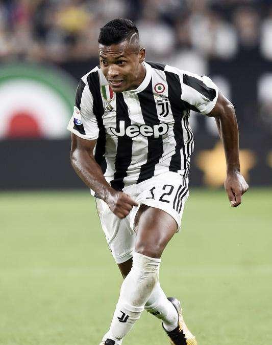 Daily Star - Il Chelsea alza bandiera bianca per Alex Sandro