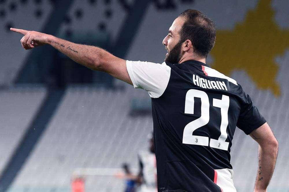 Milan-Juventus, le formazioni ufficiali: ci sono Rugani e Higuain, ancora Rabiot