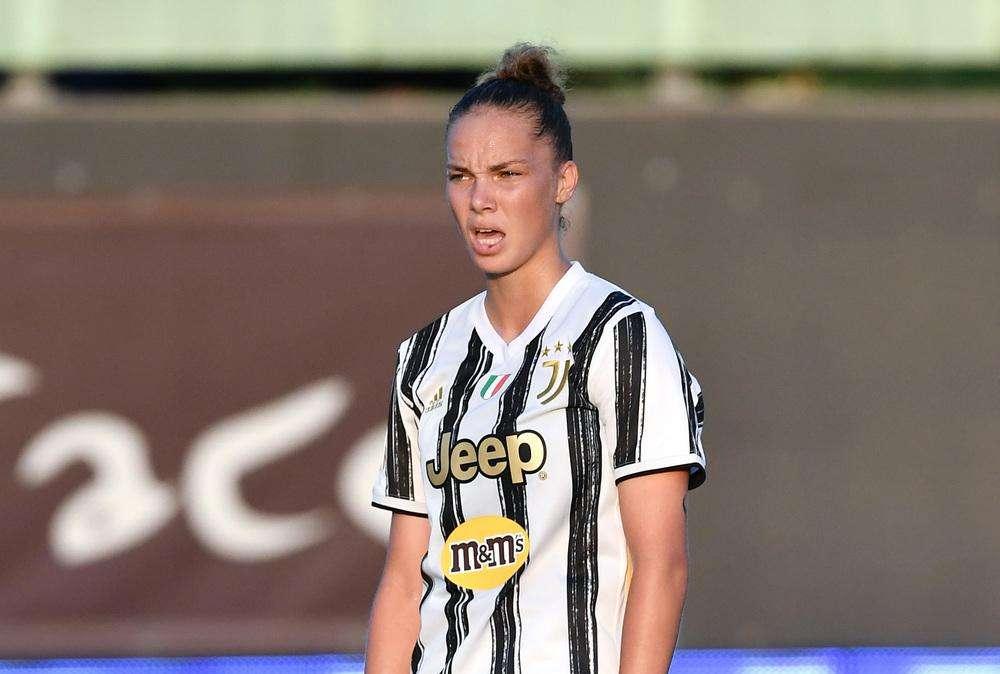 Juve su Twitter: in bocca al lupo alle ragazze impegnate in nazionale 