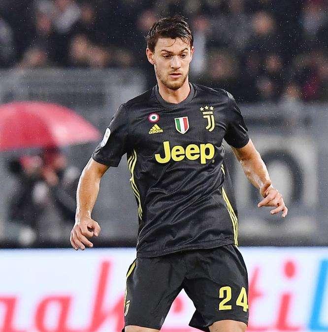 LIVE- Juve in viaggio verso Bologna. 20 convocati. Domani probabile 4-4-2. Caceres e Rugani titolari. Pjanic in panchina. Bernardeschi e Cancelo a centrocampo. In attacco spazio a CR7 e Mandzukic  