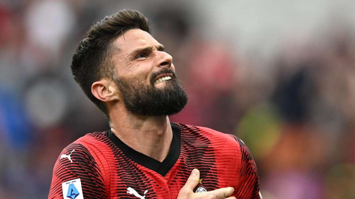 Giroud ufficializza l'addio al Milan: "Chiuderò la carriera in MLS"