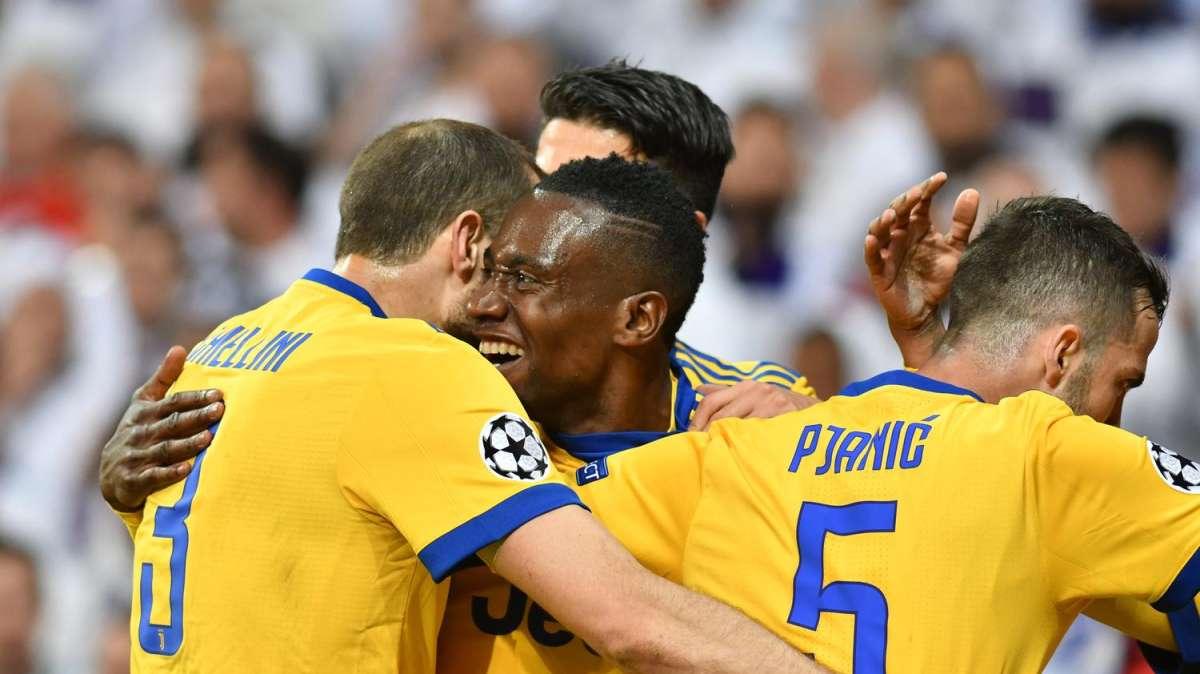 Il commovente saluto di MATUIDI a PJANIC. Champions ultimo atto del bosniaco in bianconero