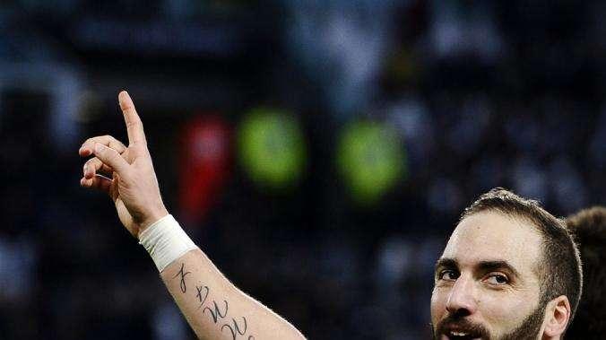 HIGUAIN: "In passato stavo per smettere di giocare. Critiche? Ho un carattere forte, io voglio divertirmi. A Dybala dico..."