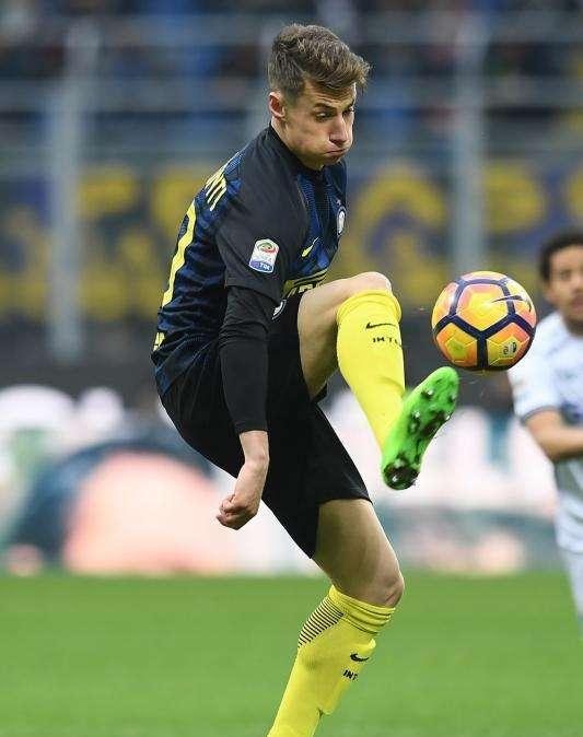 L'Inter blinda Pinamonti, respinti i tentativi di Juventus e Barcellona