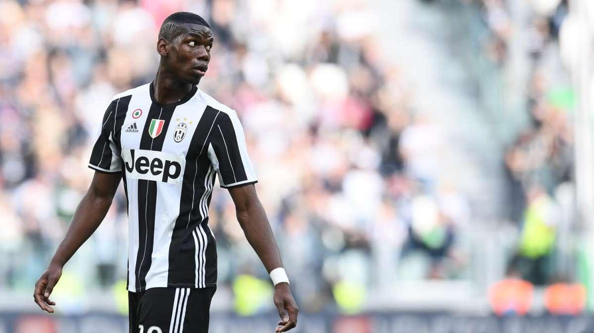 POGBA è sbarcato a Manchester: domani le visite